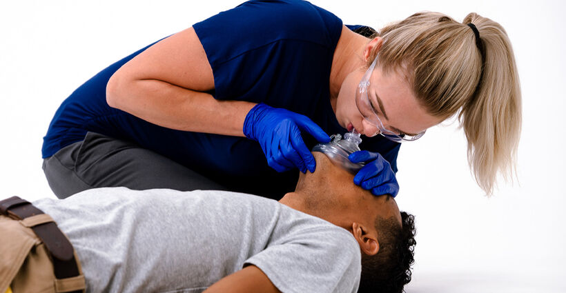 Are Rescue Breaths Necessary During CPR? Are Rescue Breaths Necessary During CPR?