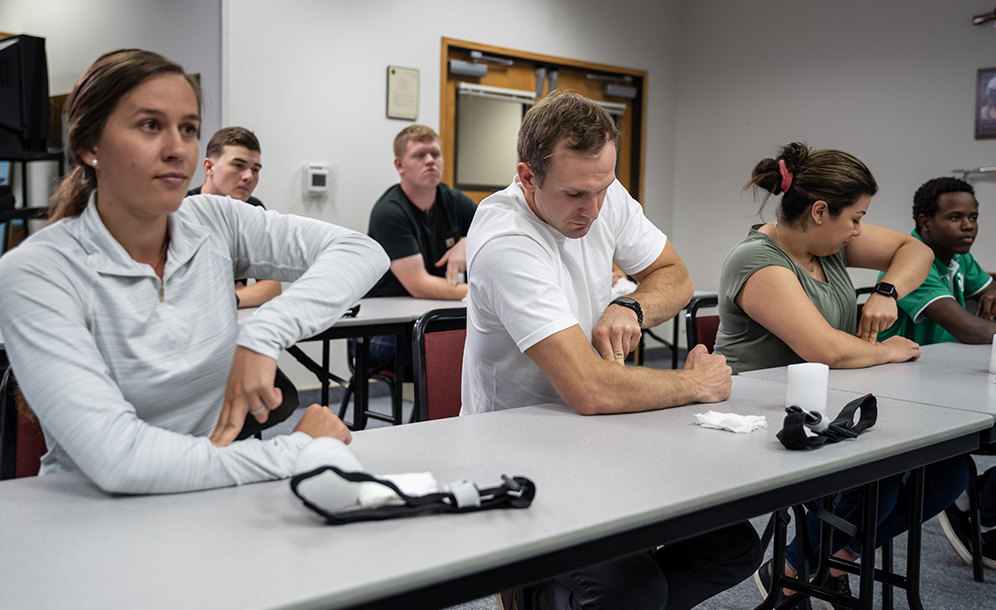Active Shooter Training by AVERT Active Shooter Training by AVERT