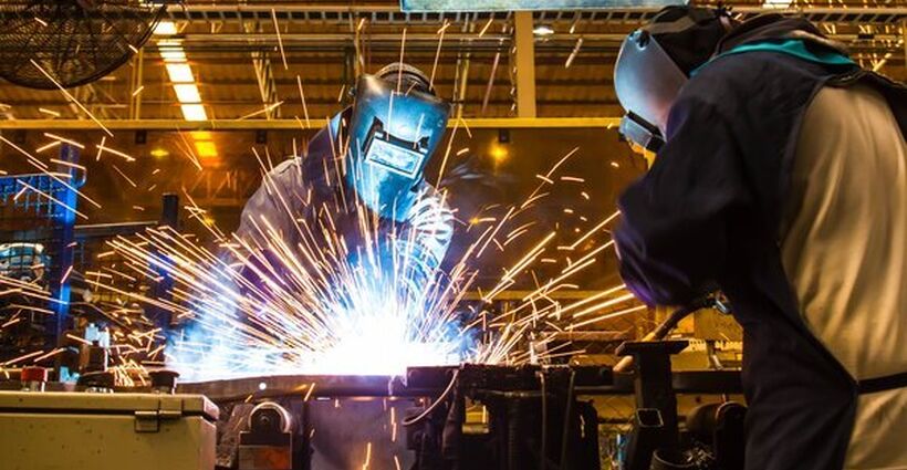 The Benefits of a Manufacturing Training Program The Benefits of a Manufacturing Training Program