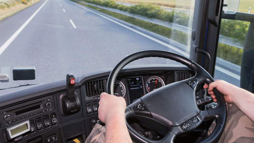 Safe Driving Behavior for Commercial Motor Vehicles (CMVs) Safe Driving Behavior for Commercial Motor Vehicles (CMVs)