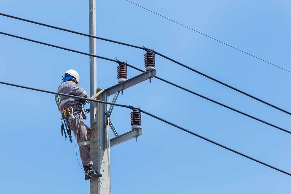 Overhead Line Safety for Electrical Workers Overhead Line Safety for Electrical Workers